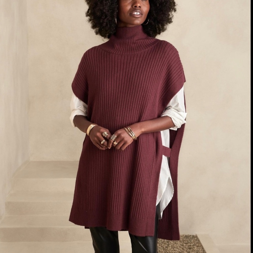NWOT Banana Republic Factory Mock-Neck Knit Poncho